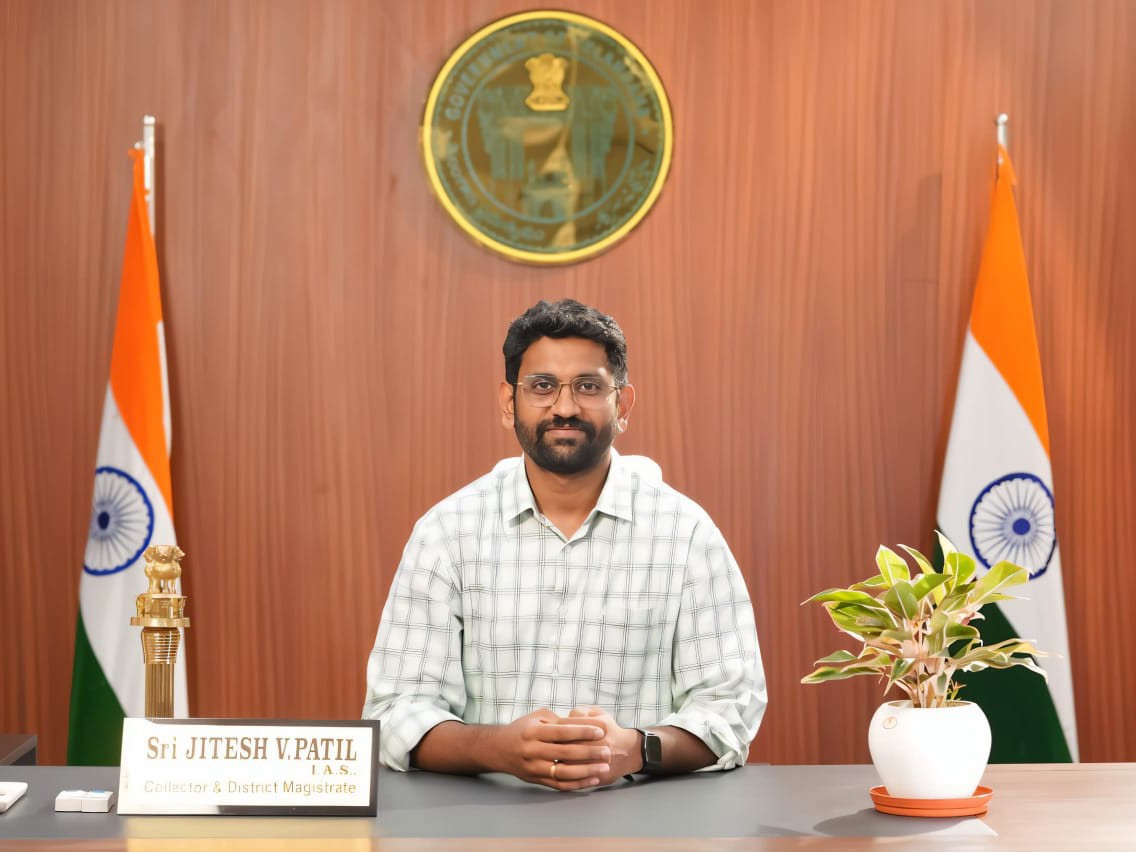 మొదటి ప్రమాద హెచ్చరిక జారీ చేసిన కలెక్టర్