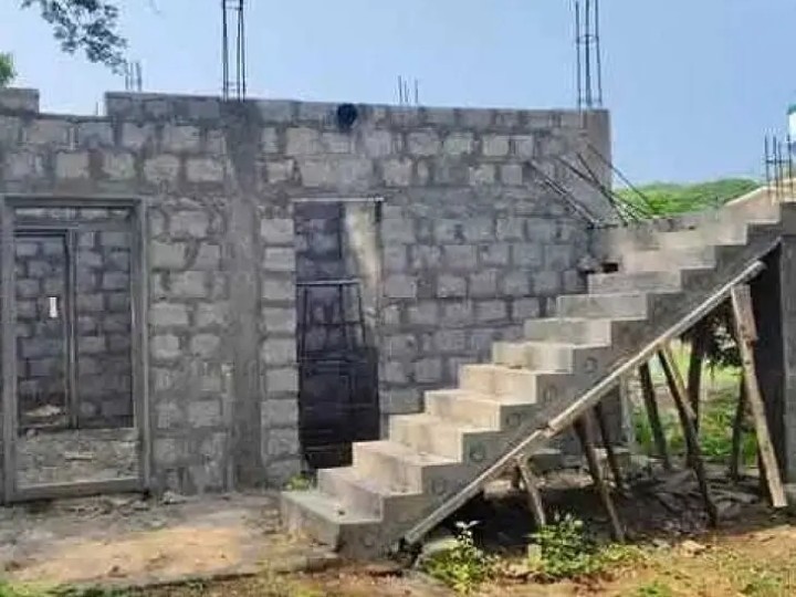 ‘ఇళ్ల నిర్మాణం పూర్తి చేయండి’