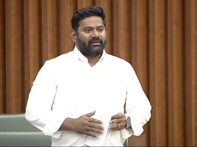 ‘సాగునీటి ప్రాజెక్టులు పూర్తి చేయండి’