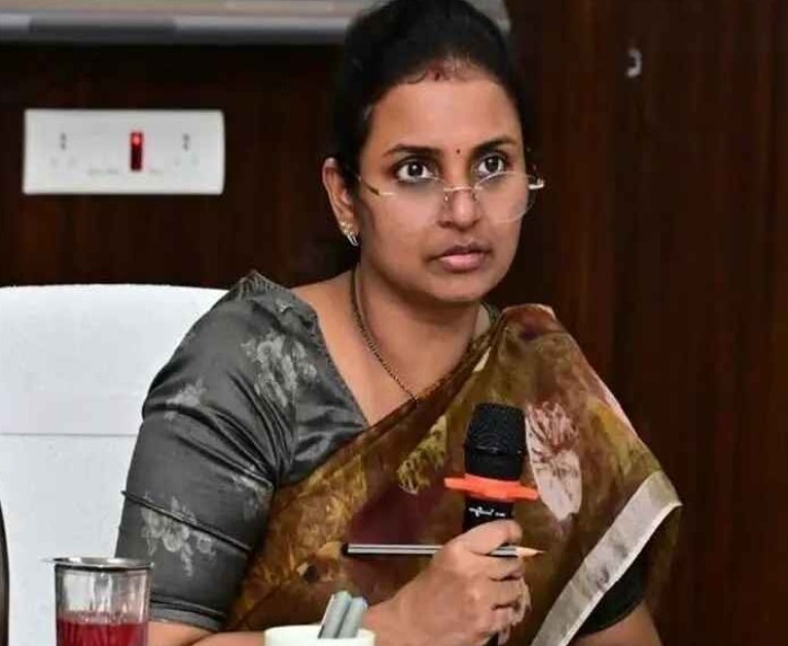 పేరెంట్స్.. పిల్లల పట్ల జాగ్రత్తలు తీసుకొవాలి: కలెక్టర్