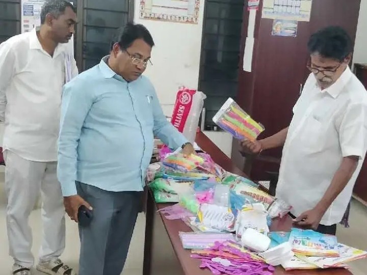 జిల్లాలో పలు షాపుల్లో అధికారుల తనిఖీలు