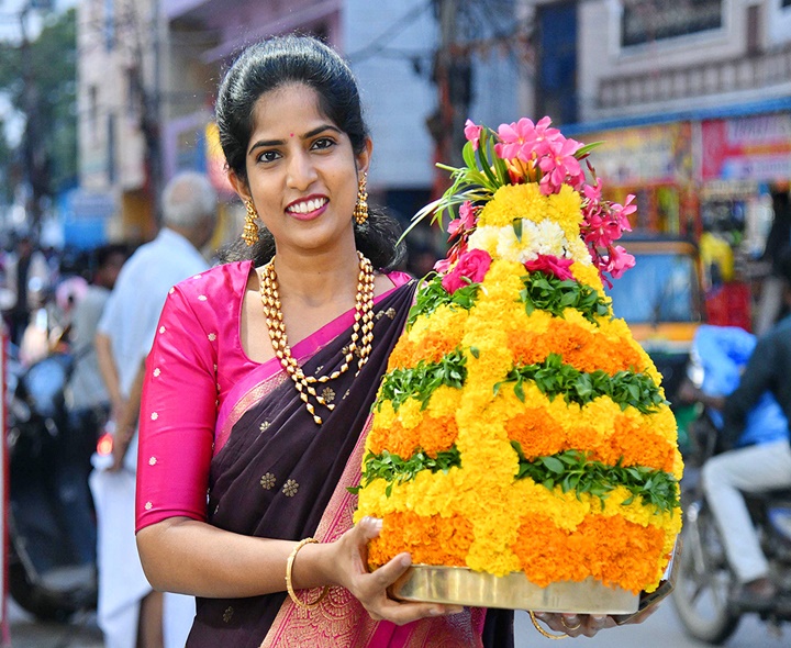 నేడు వేపకాయల బతుకమ్మ సంబురాలు