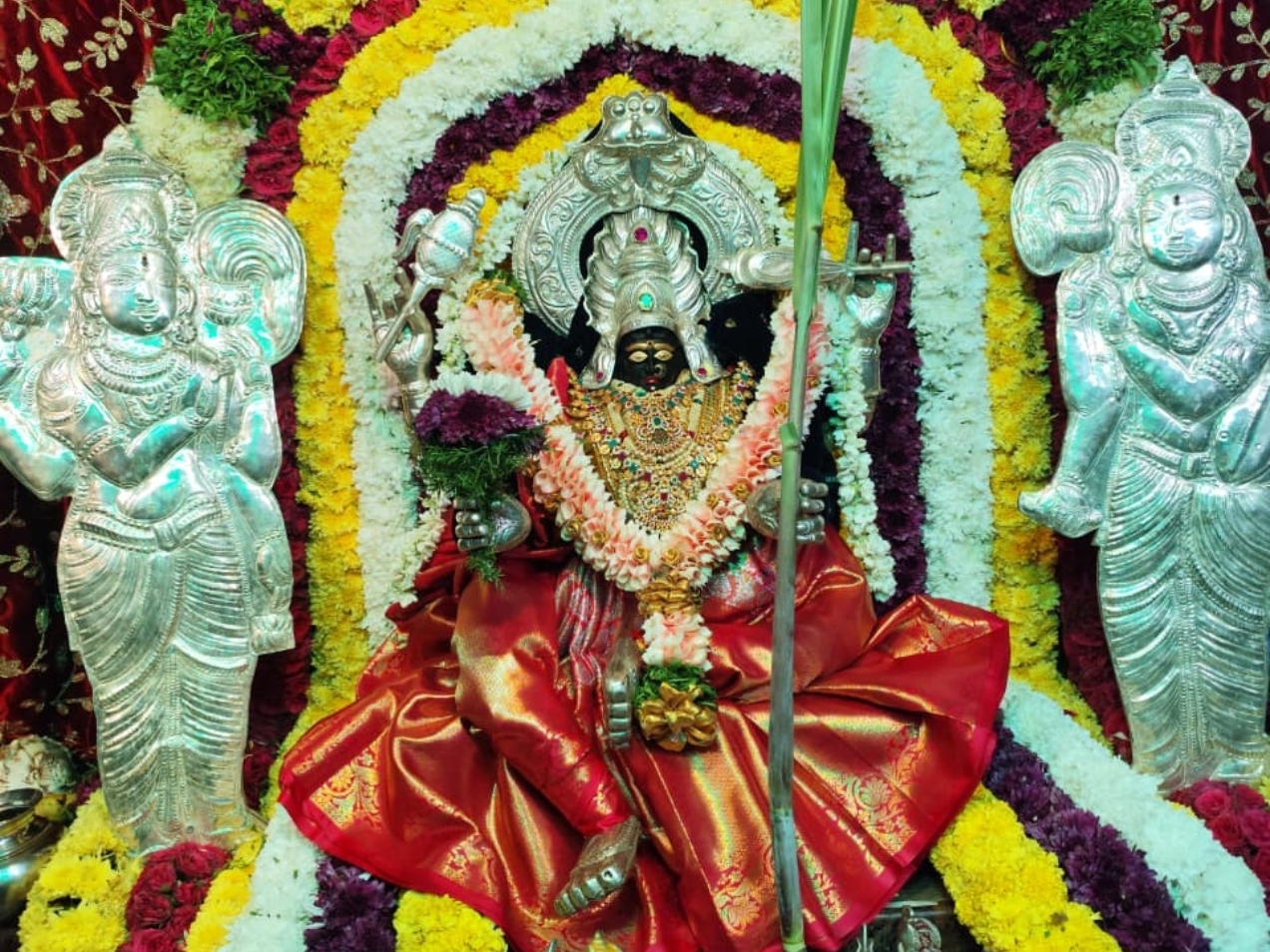 బాలా త్రిపుర సుందరీ దేవిగా గంగానమ్మ