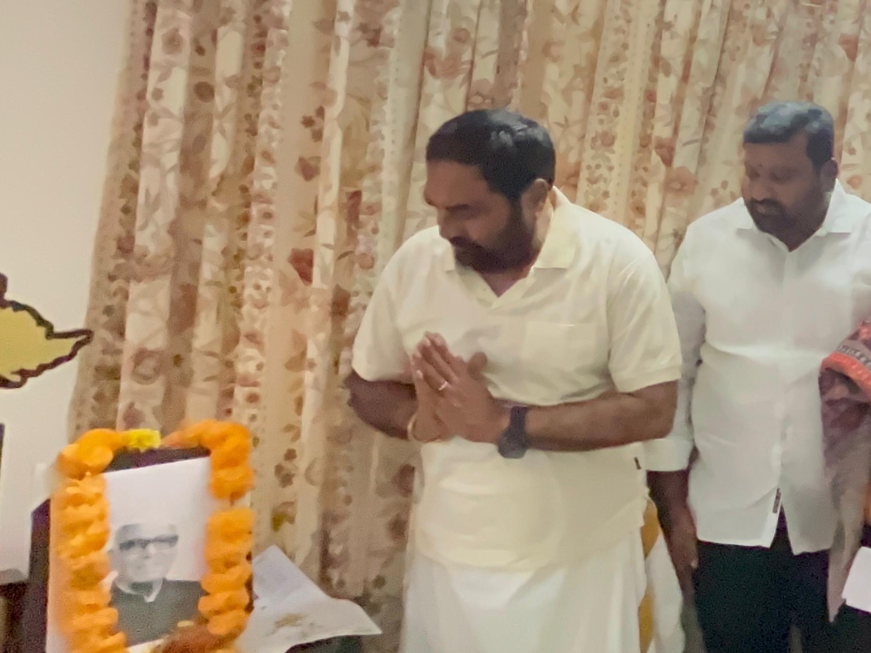 త్యాగధనుడు కొండా లక్ష్మణ్‌ బాపూజీ: ఎర్రబెల్లి
