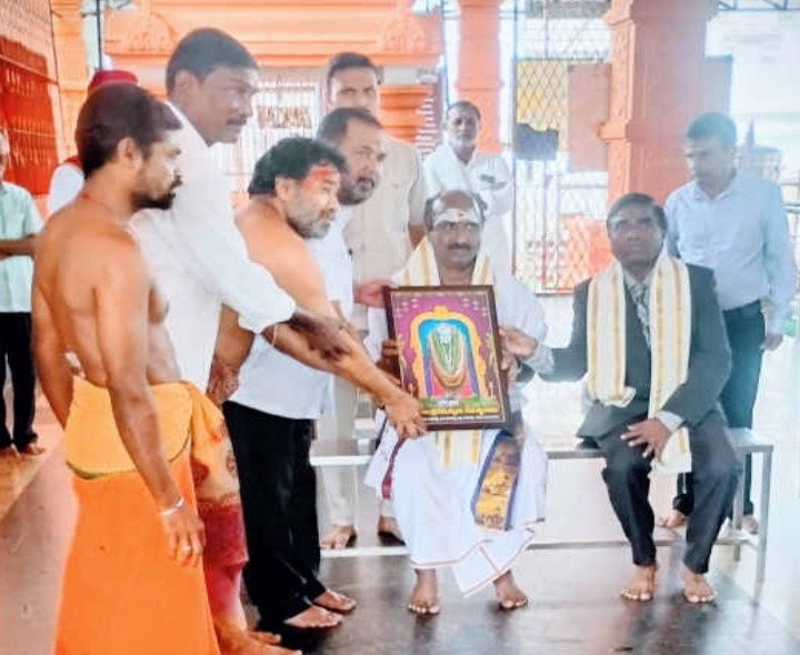 కాలభైరవుడిని దర్శించుకున్న హైకోర్టు జడ్జి