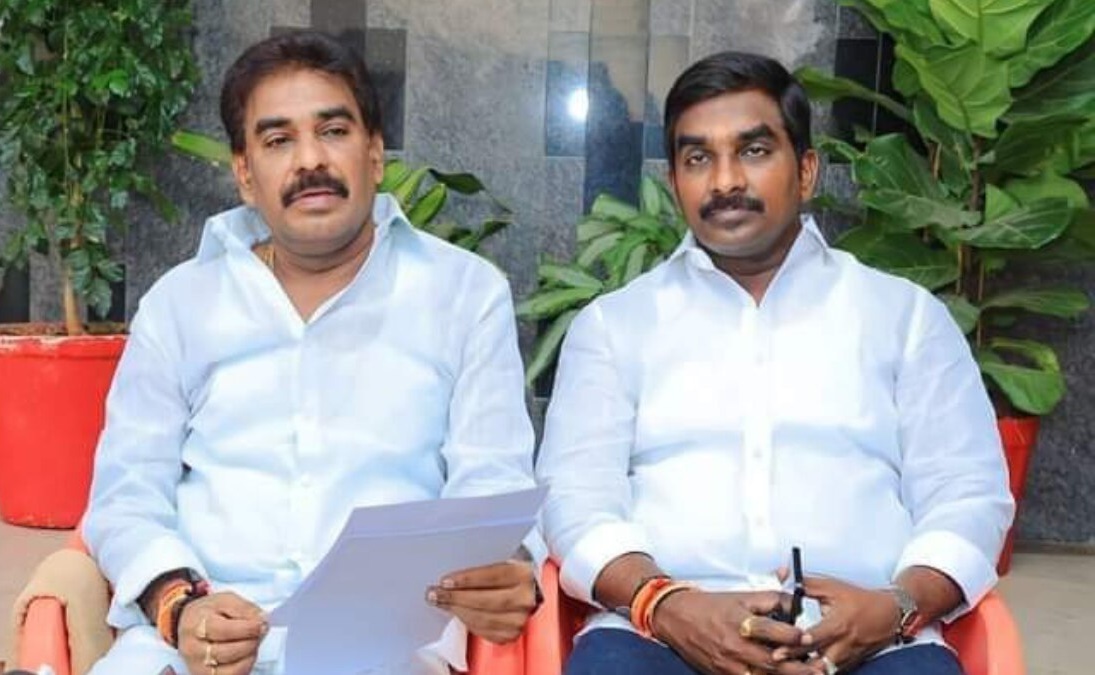 విచారణకు హాజరైన పిన్నెల్లి సోదరులు