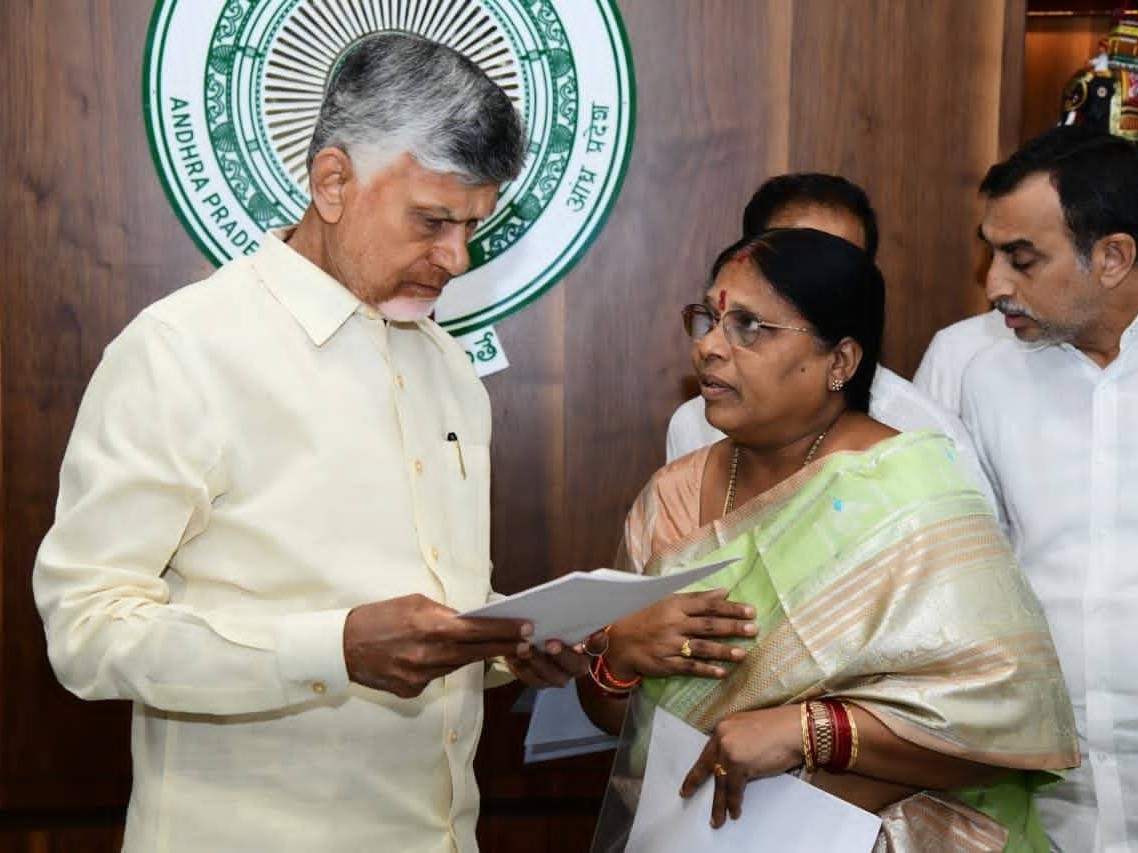 సీఎం చంద్రబాబుతో ఎమ్మెల్యే భేటీ