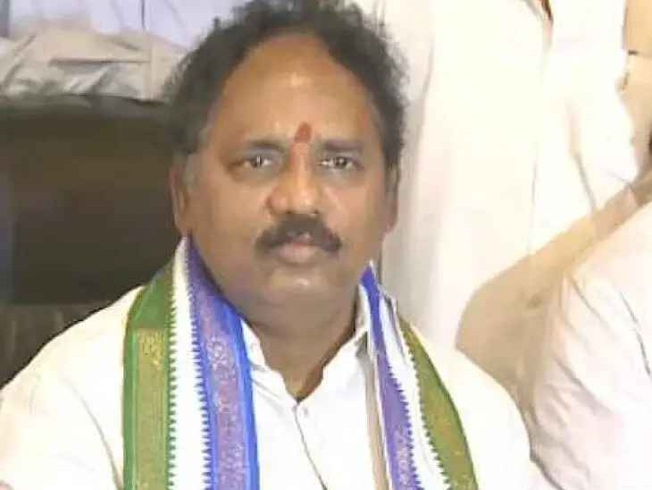 ‘బాలకృష్ణ వ్యాఖ్యలపై పవన్ కళ్యాణ్ స్పందించాలి’