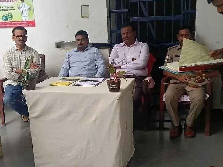 సబ్ జైలును సందర్శించిన అదనపు జిల్లా న్యాయమూర్తి
