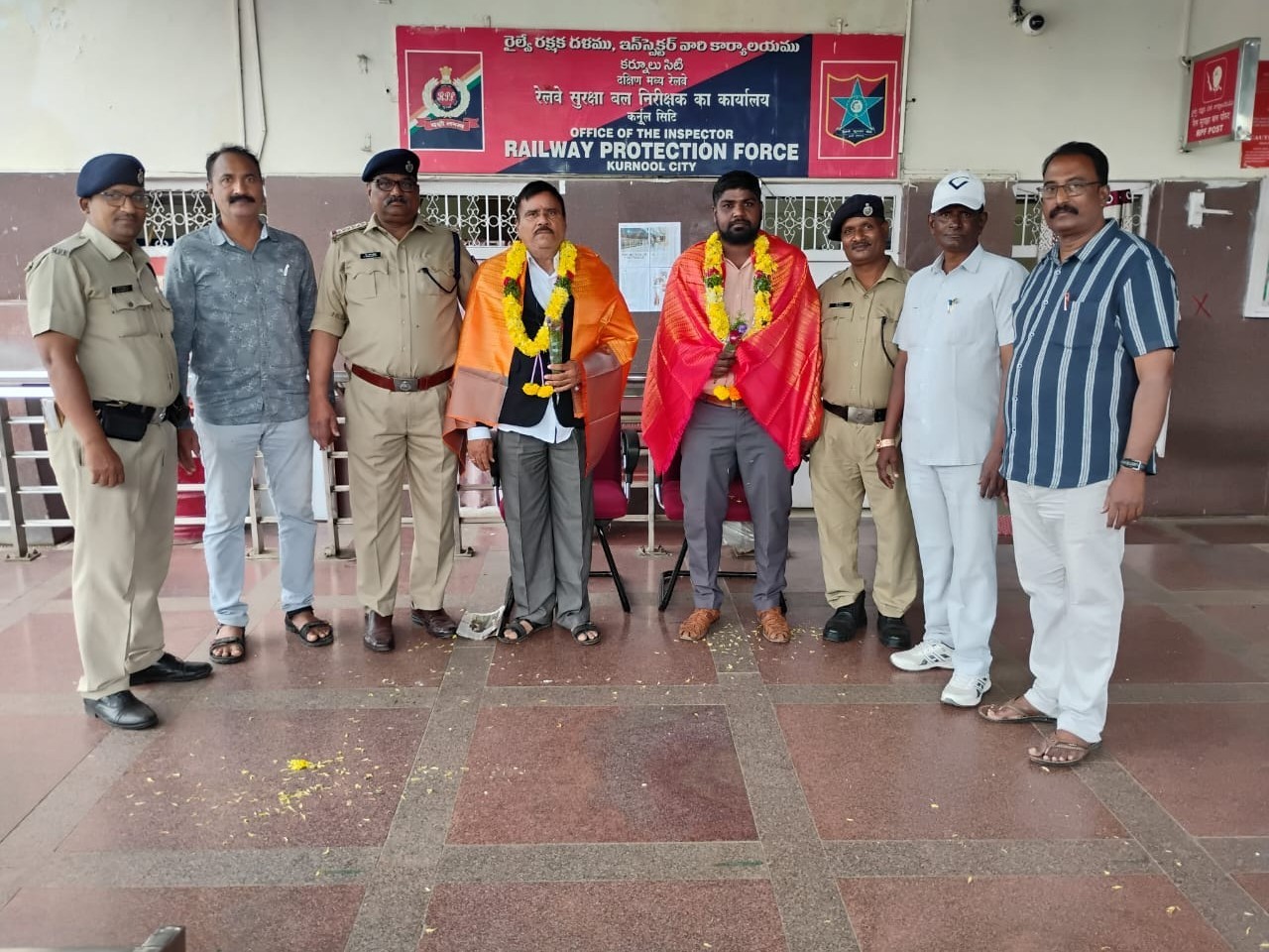 మాజీ సైనికులకు ఘన సన్మానం