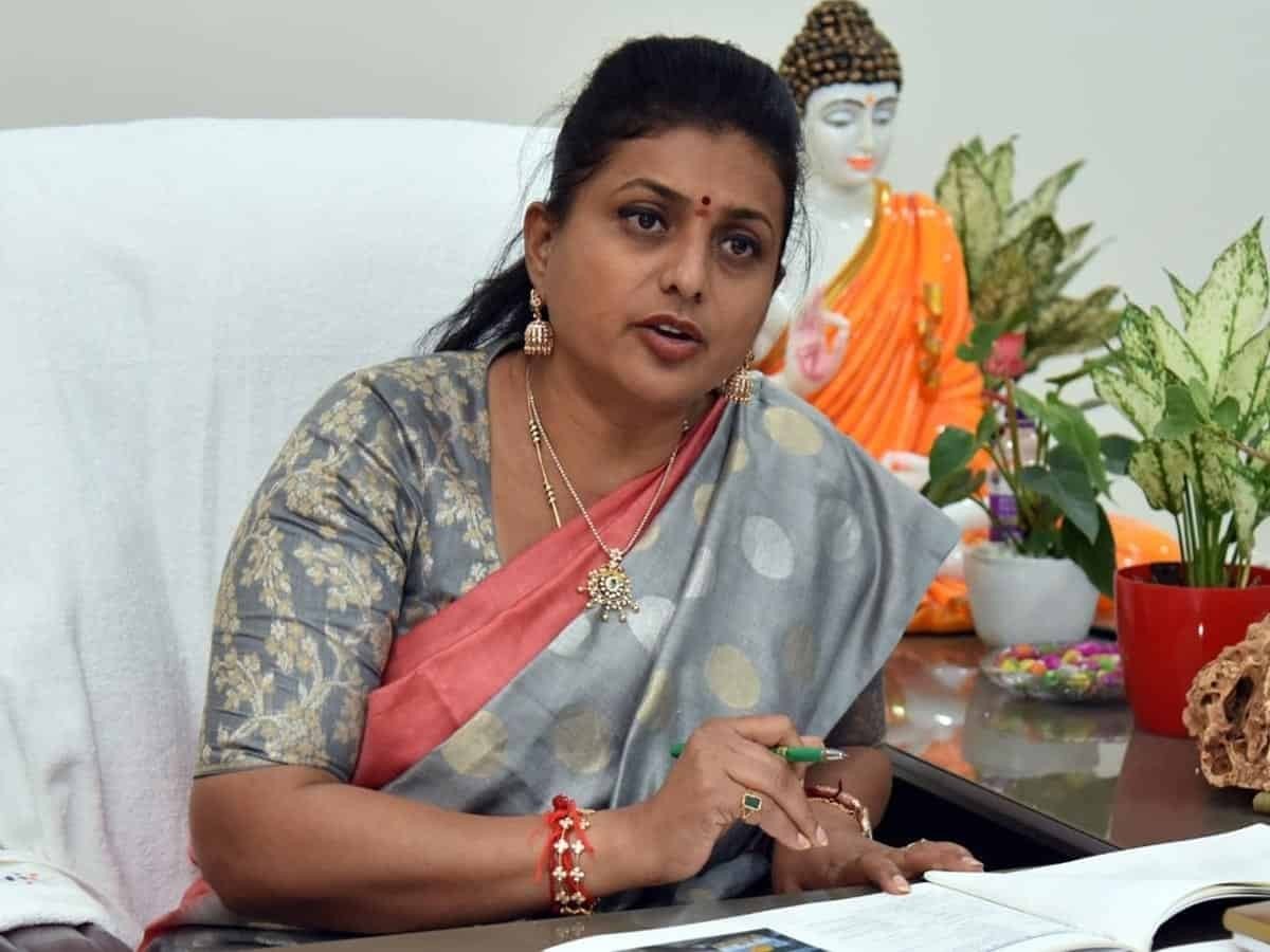 తొక్కిసలాట తీవ్ర విచారం కలిగించింది: మాజీ మంత్రి