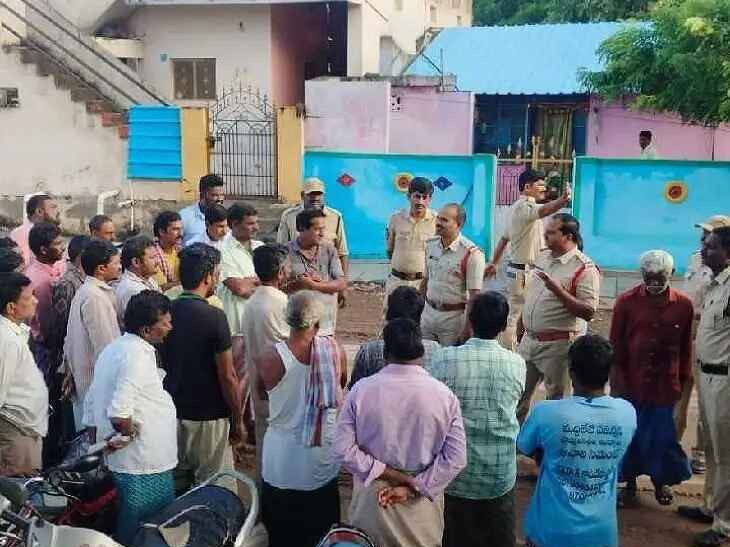 వెలుగోడులో కార్డన్ సెర్చ్ నిర్వహించిన ఎస్సై