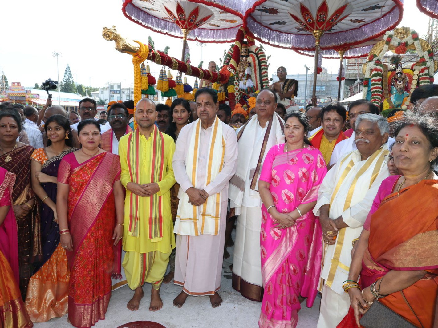 శ్రీవారి బ్రహ్మోత్సవాల్లో వేమిరెడ్డి దంపతులు