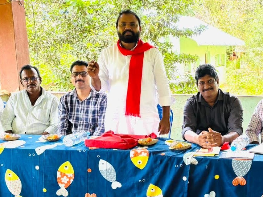 ‘పని గంటల పెంపును ప్రభుత్వం విరమించుకోవాలి’