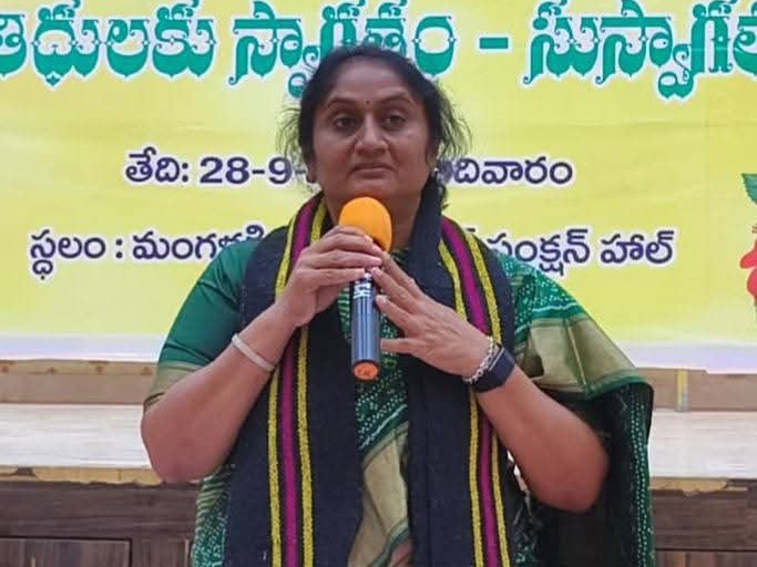 కురుబలు ఐకమత్యంగా ఉండాలి: మంత్రి