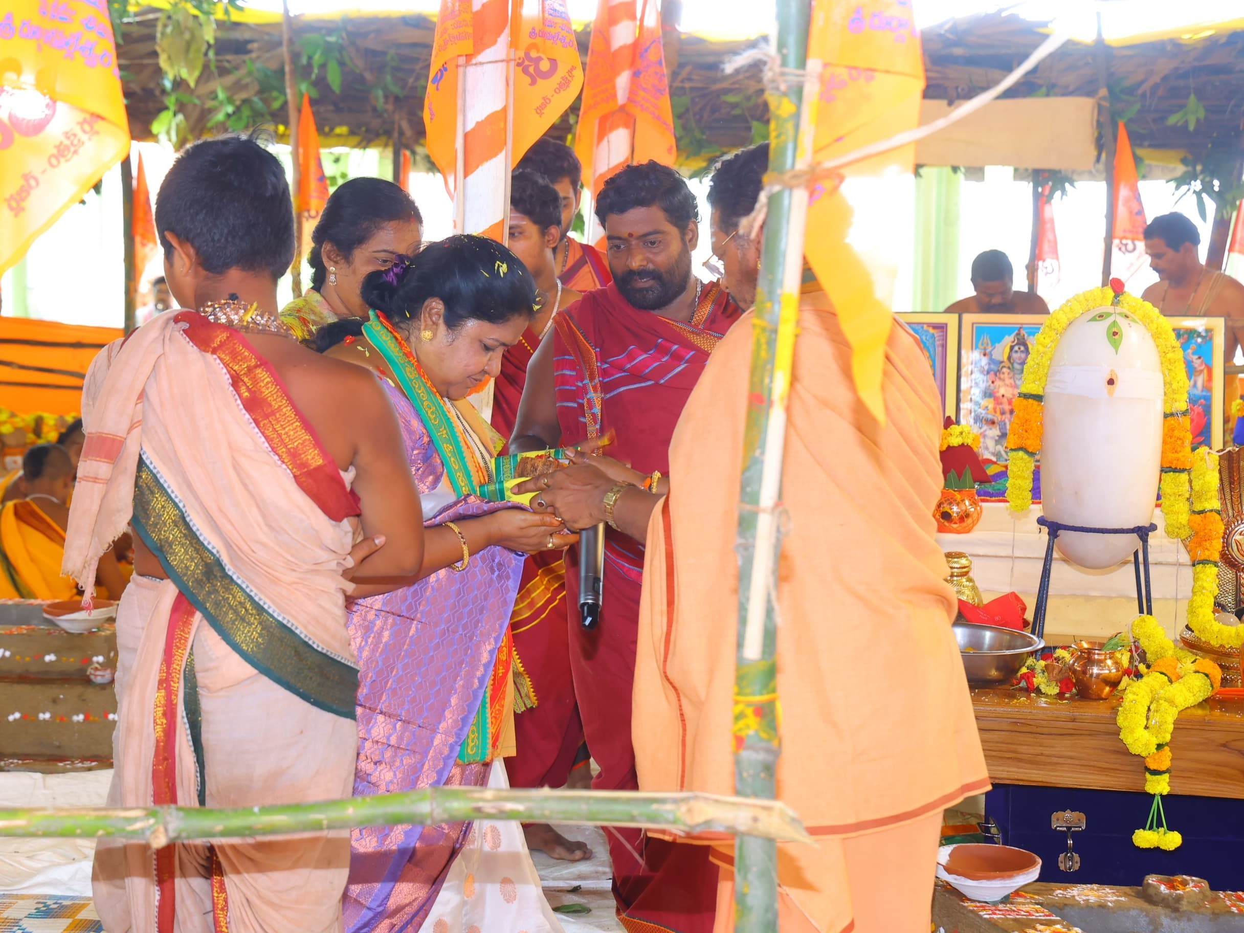 ఆలయ ప్రతిష్ట కార్యక్రమంలో పాల్గొన్న ఎమ్మెల్యే