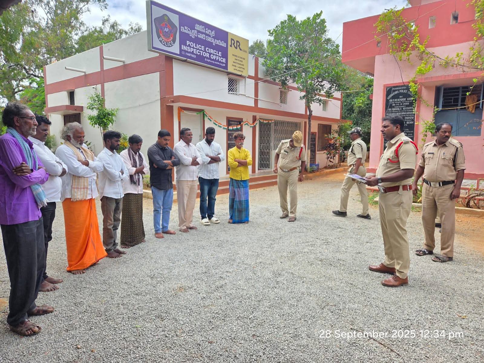 నేరస్తులు, రౌడీ షీటర్లకు కౌన్సిలింగ్