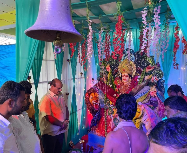 దుర్గామాతకు పూజలు నిర్వహించిన తిరుపతిరెడ్డి