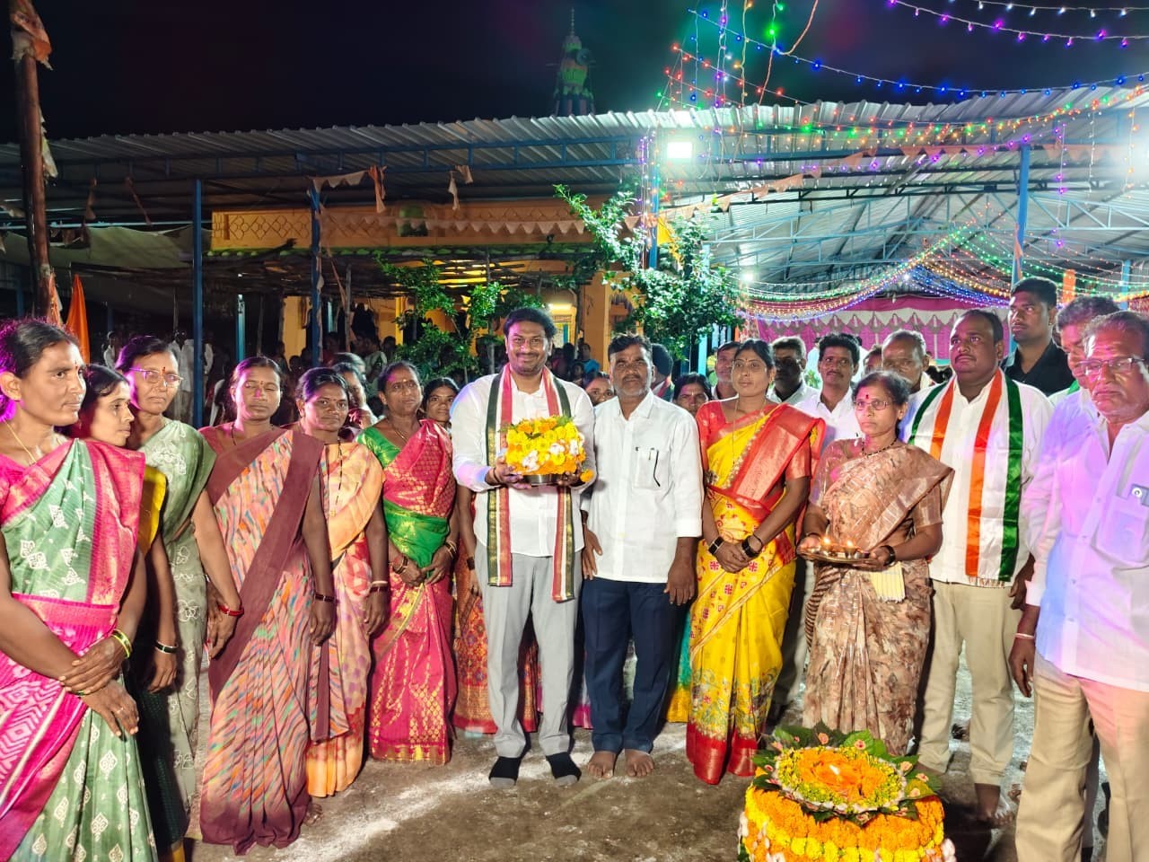 పువ్వులను పూజించే గొప్ప సాంప్రదాయం మనది: శ్రీనివాసరెడ్డి