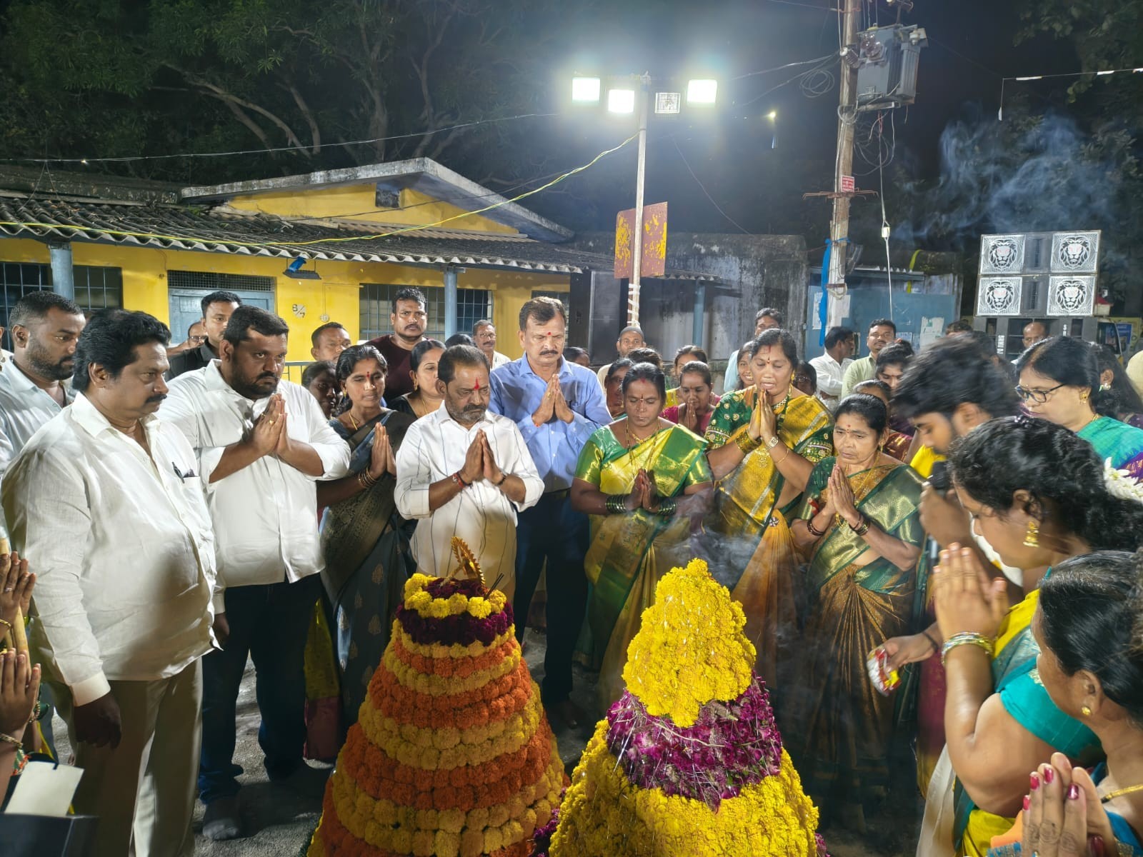 బతుకమ్మ వేడుకల్లో పాల్గొన్న ఎమ్మెల్యే