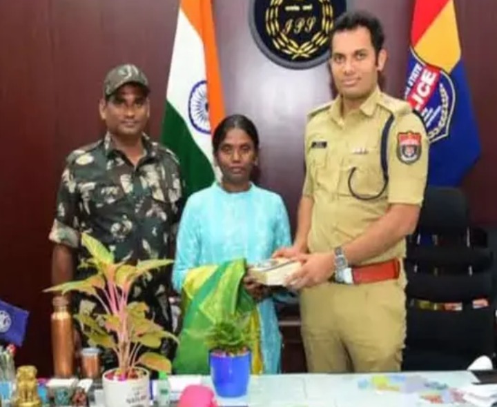 డీఎస్పీగా ఎంపికైన మహేశ్వరికి సీపీ అభినందనలు
