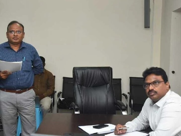 ప్రభుత్వ ఆదాయంపై పర్యవేక్షణ అవసరం: కలెక్టర్