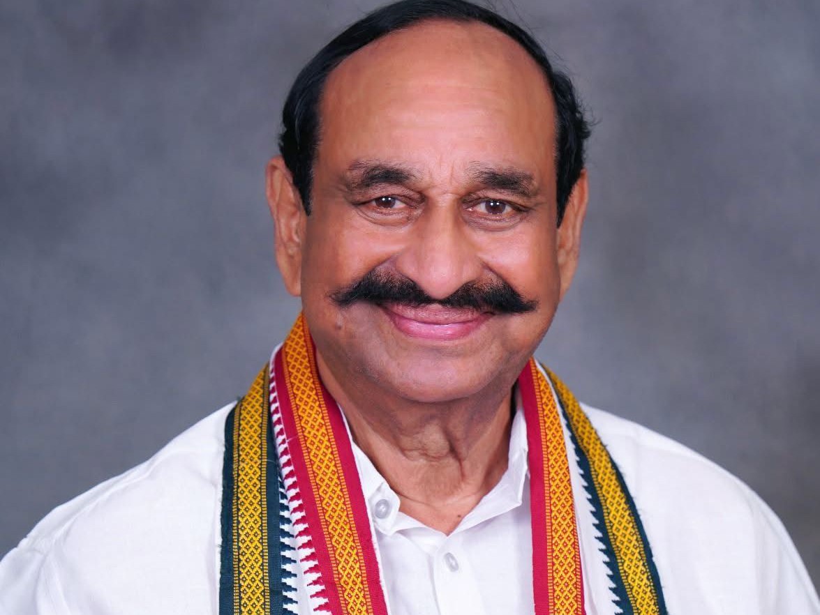 మాజీ మంత్రి మృతి పట్ల మంత్రి కోమటిరెడ్డి దిగ్భ్రాంతి
