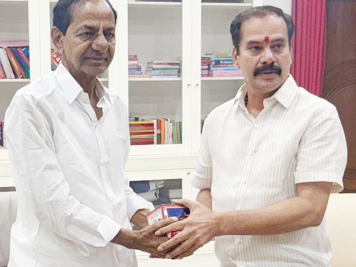 KCRను కలిసిన దాస్యం వినయ్ భాస్కర్
