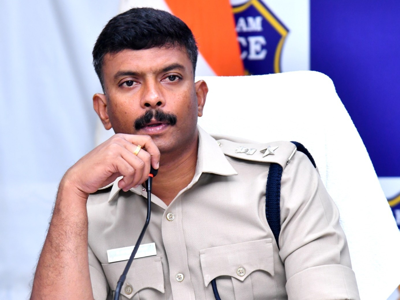 జిల్లాలో క్రాకర్స్ దుకాణాలపై తనిఖీలు