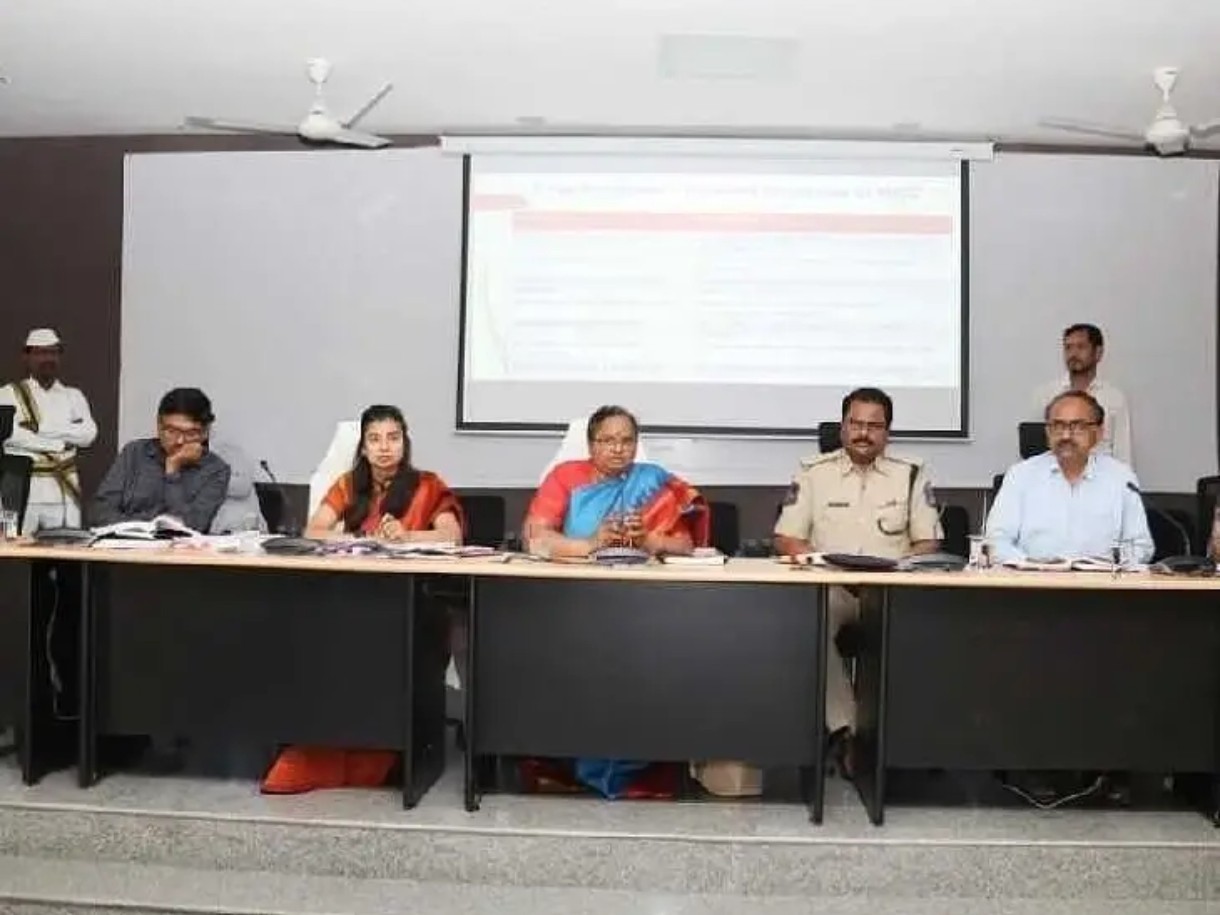 నిఘా బృందాలు పకడ్బందీగా పనిచేయాలి: కలెక్టర్