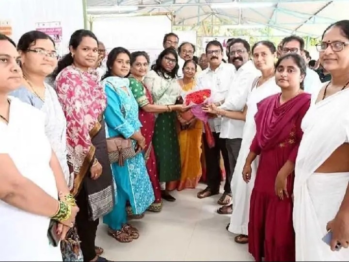 మహిళా ఉద్యోగులకు వైద్య పరీక్షలు