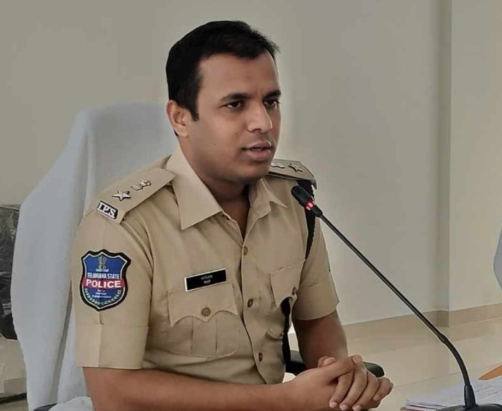 సైబర్ నేరాల పట్ల ప్రమోత్తంగా ఉండాలి: ఎస్పీ