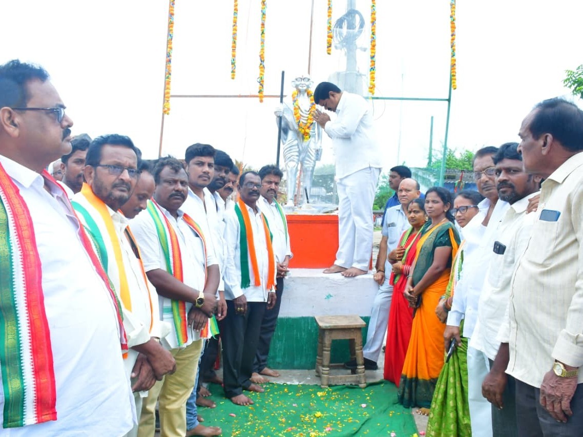 సత్యమార్గంలో నడిస్తే మహాత్మాకు అసలైన నివాళి: ఎమ్మెల్యే