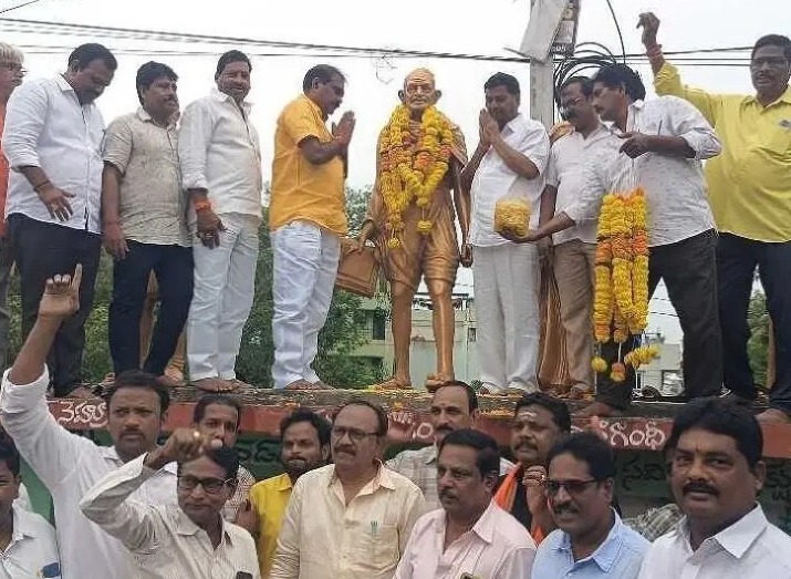 ‘గాంధీని నిత్యం స్మరించుకోవాలి’
