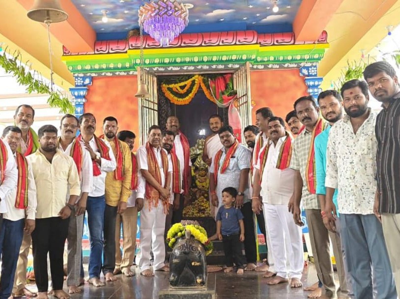 అమ్మవారి ఆశీస్సులతో విజయాలు వరించాలి: ఎమ్మెల్సీ