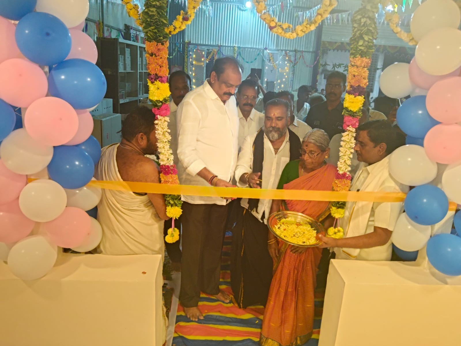 CVM పవర్ ఫ్యాక్టరీని ప్రారంభించిన MLA