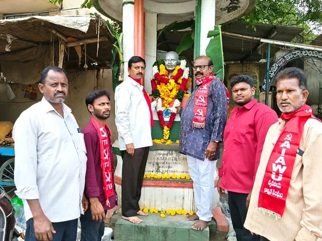 కోడూరులో గాంధీ జయంతి వేడుకలు