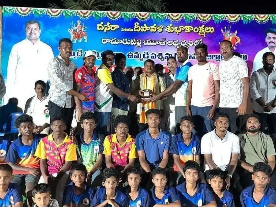క్రీడాకారుల ప్రోత్సాహానికి అండగా ఉంటాం: ఎమ్మెల్యే