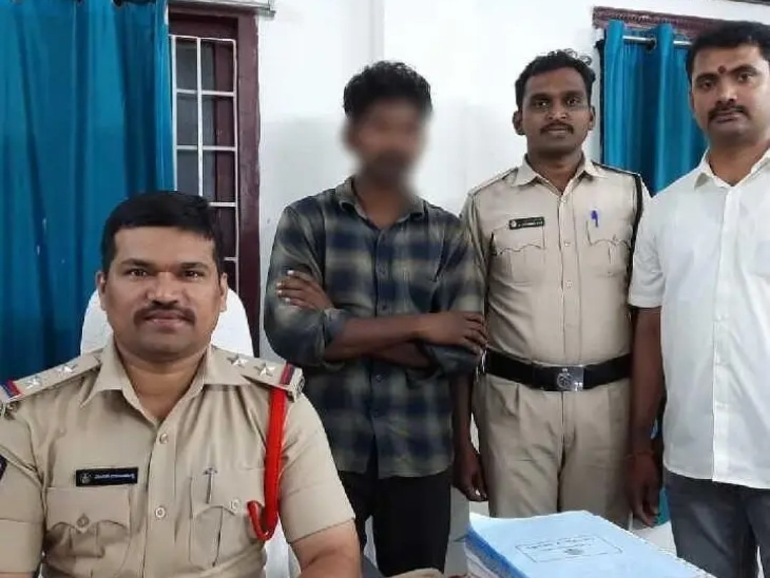 బైక్‌పై స్టెంట్లు చేసిన యువకుడి అరెస్ట్
