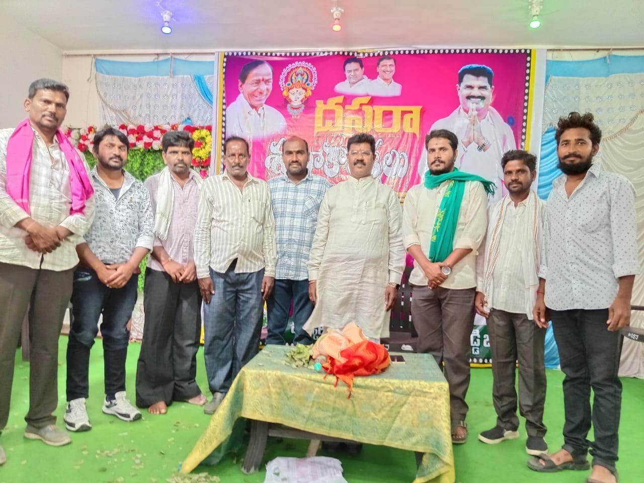 మాజీ ఎమ్మెల్యే ఆధ్వర్యంలో  అలాయ్ బలాయ్