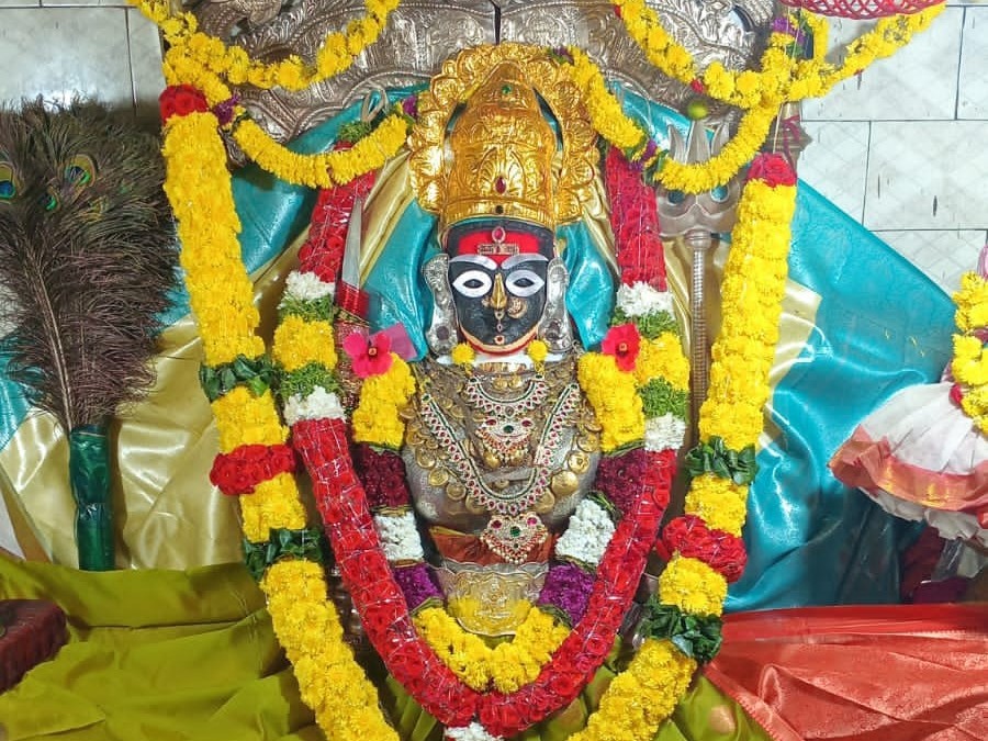 మంగళ గౌరీ దేవి అలంకరణలో పల్లాలమ్మ అమ్మవారు