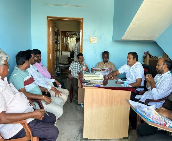 ప్రాథమిక వ్యవసాయ పరపతి సంఘం ద్వారా రైతులకు రుణాలు