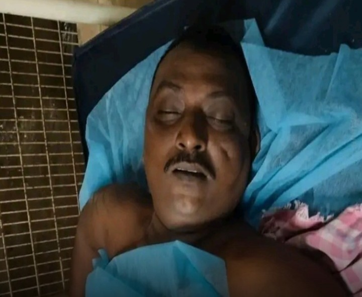 ‘కర్రల సమరంలో చనిపోయిన ఈ వ్యక్తిని గుర్తిస్తే చెప్పండి’