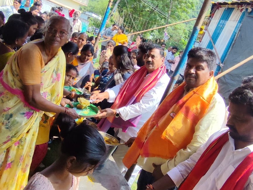 అమ్మవారి దయ అందరిపై ఉండాలి: ఎడవల్లి