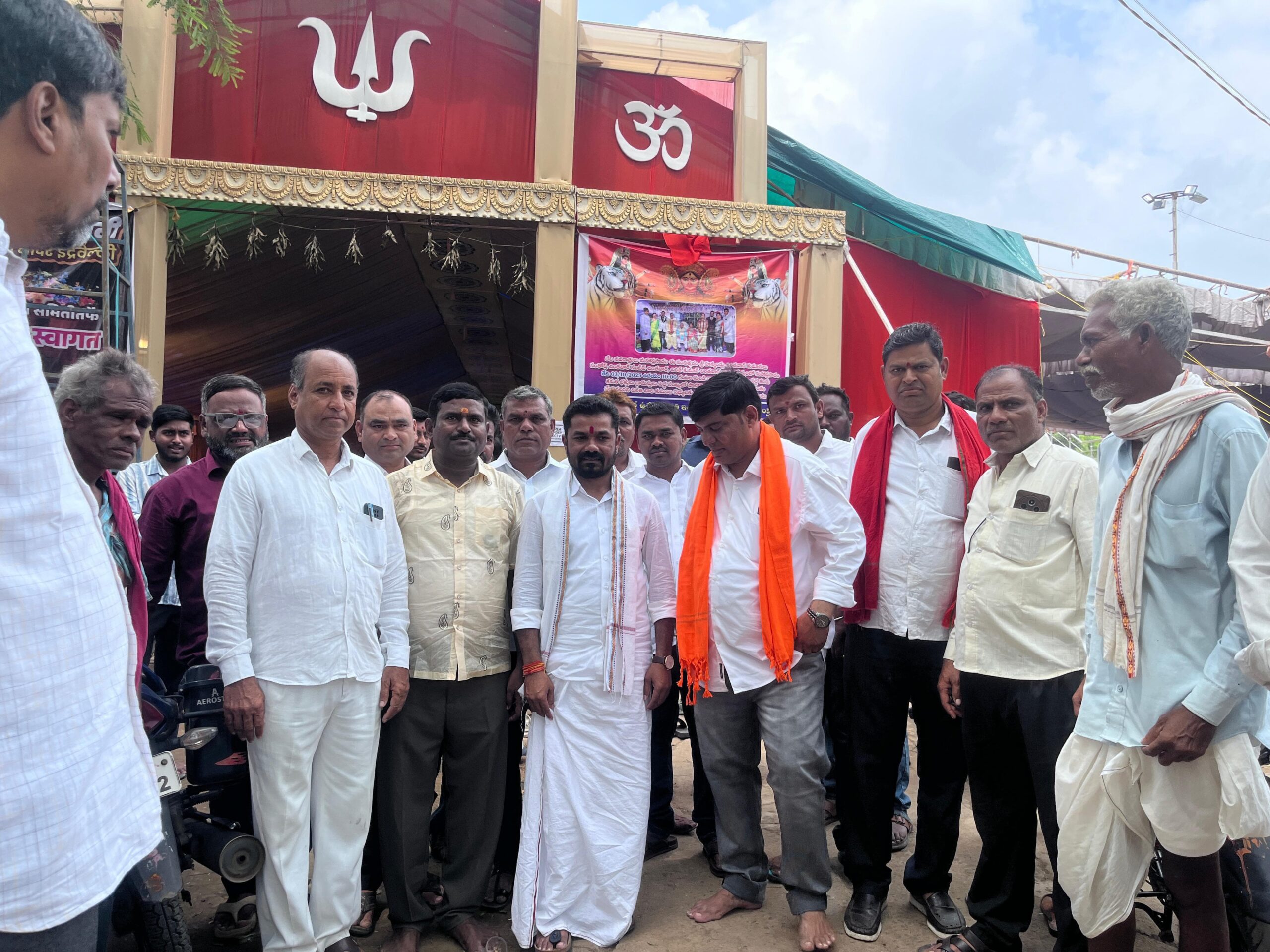 అమ్మవారి ఆశీస్సులు అందరికీ ఉండాలి : ఎమ్మెల్యే