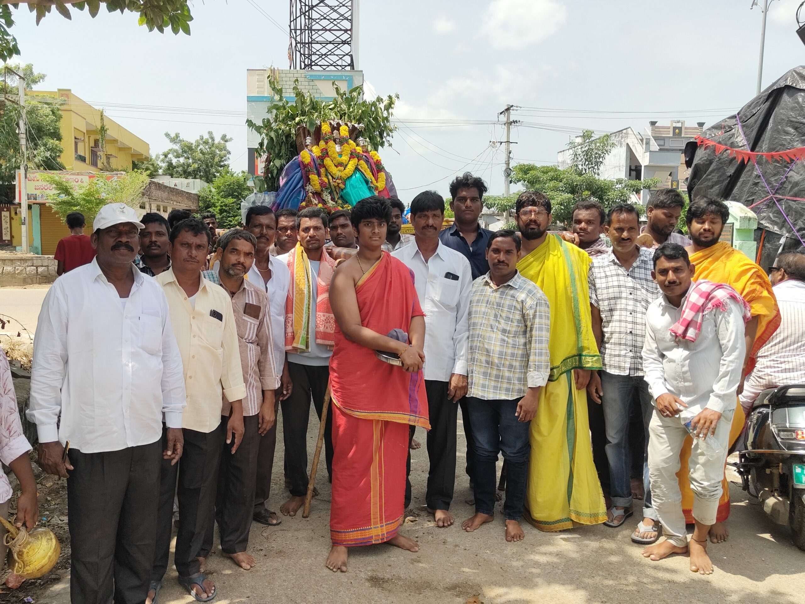 వెంకటేశ్వర స్వామికి ఘనంగా దోపు సేవ