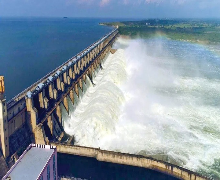 శ్రీ రామ్ సాగర్ 2.72 లక్షల క్యూసెక్కుల నీరు