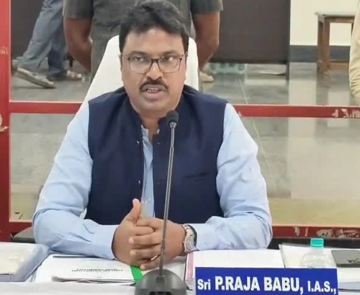 ‘ప్రజా సమస్యలను అధికారులు పరిష్కరించాలి’
