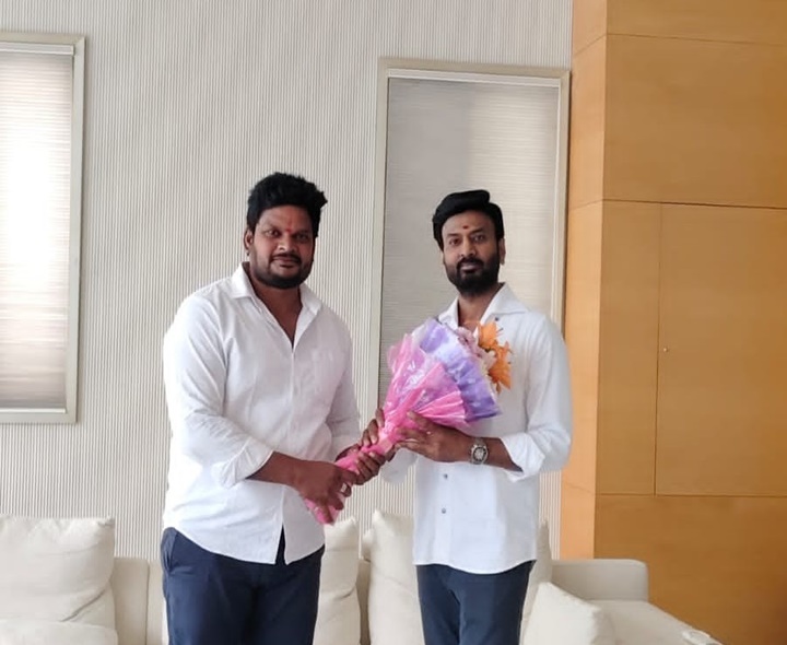 జనసేన పార్టీ కార్యదర్శిని కలిసిన నర్సంపేట ఇన్‌ఛార్జి