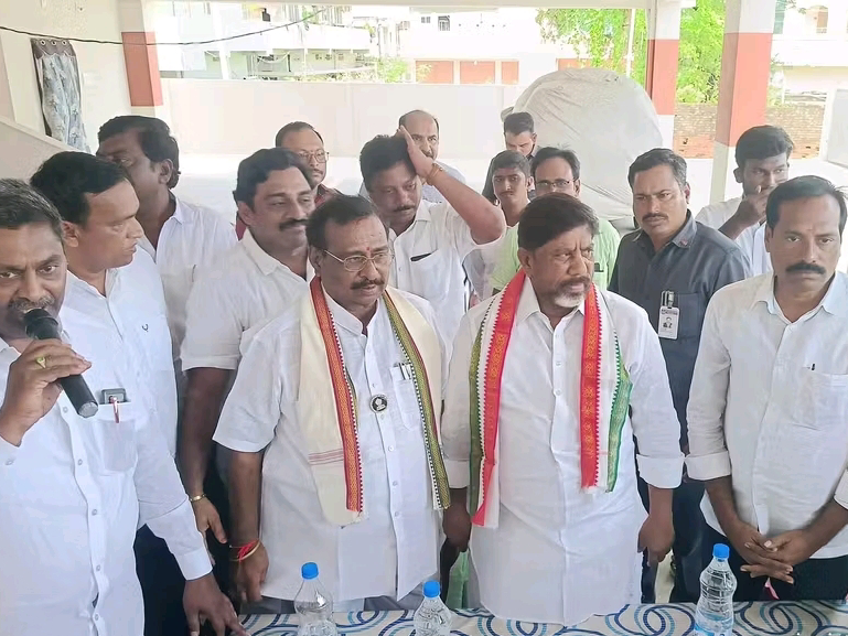 ‘ఆర్యవైశ్య కార్పొరేషన్‌కు నిధులు కేటాయించాలి’